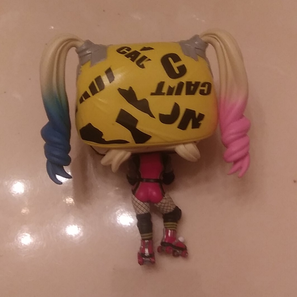 pop figure - Picture 2 of 2